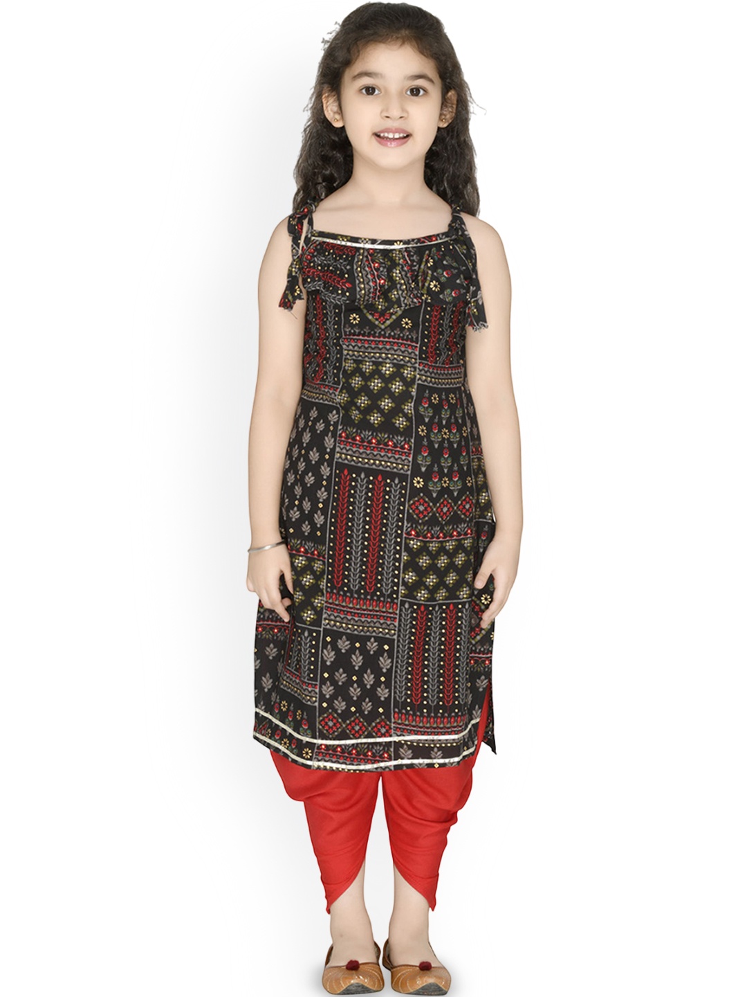 

Kidotsav Girls Floral Printed Regular Kurti with Dhoti Pants, Black