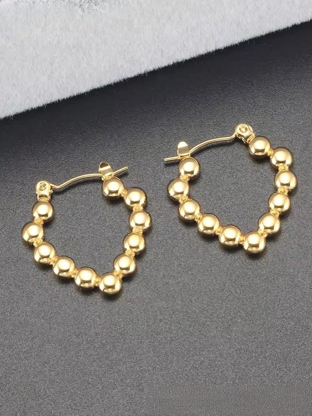 

DressBerry Circular Hoop Earrings, Gold