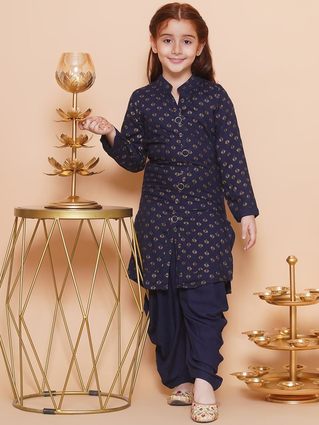 

Kidotsav Girls Ethnic Motifs Printed Regular Kurta with Dhoti Pants, Blue