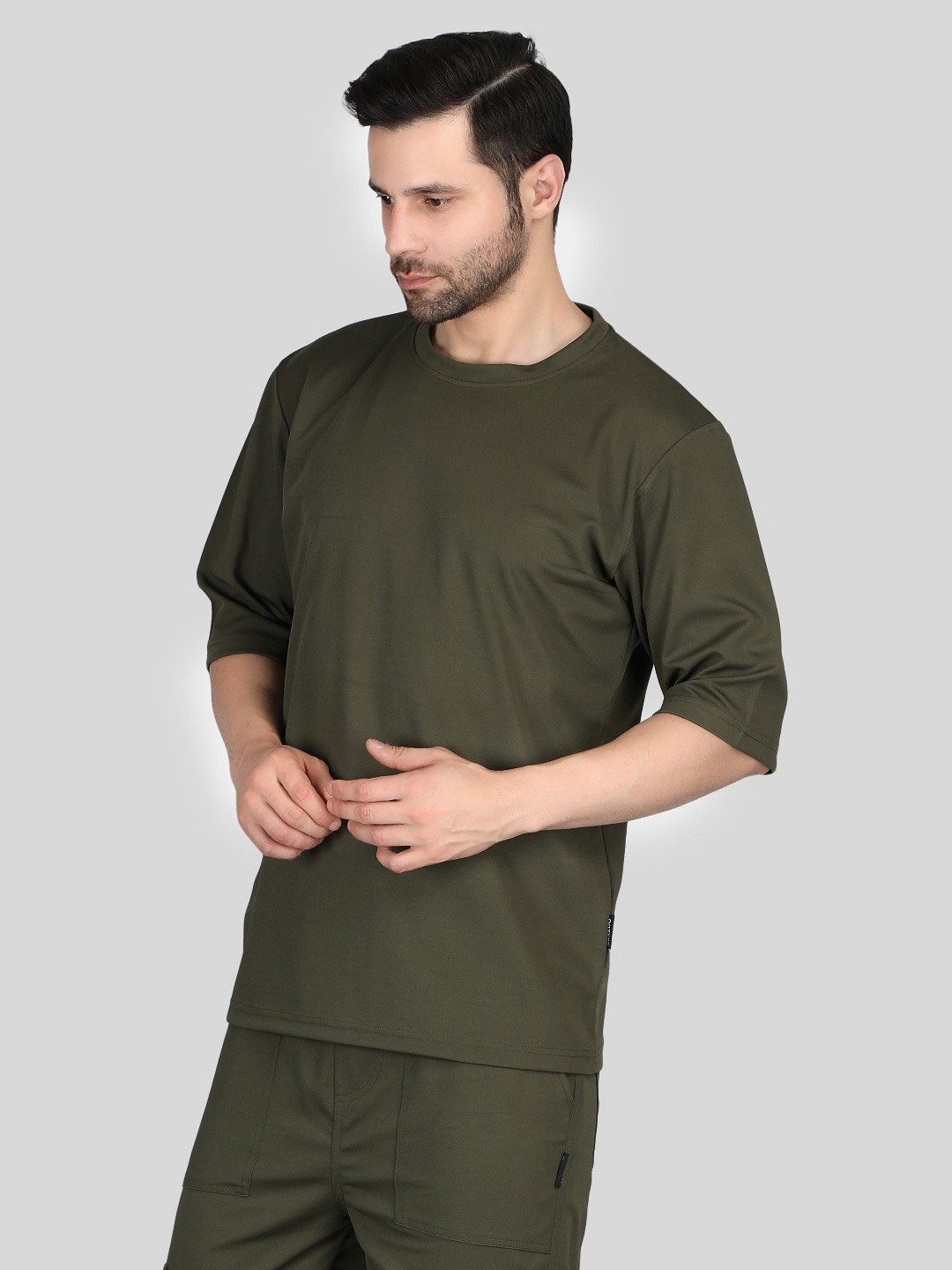 

Raxedo Men Dry-Fit Old Money Round Neck Plain T-shirt, Olive