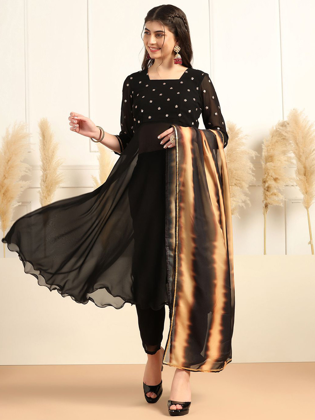 

FASHION DREAM Women Embroidered Regular Kurta with Trousers & With Dupatta, Black