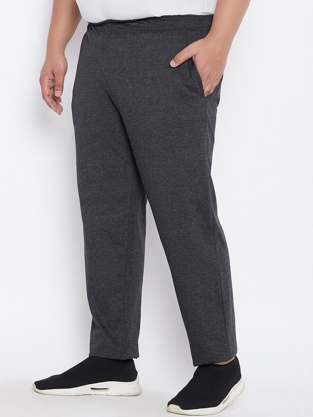 

Bishop Cotton Men Relaxed-Fit Pure Cotton Mid-Rise Track Pants, Charcoal