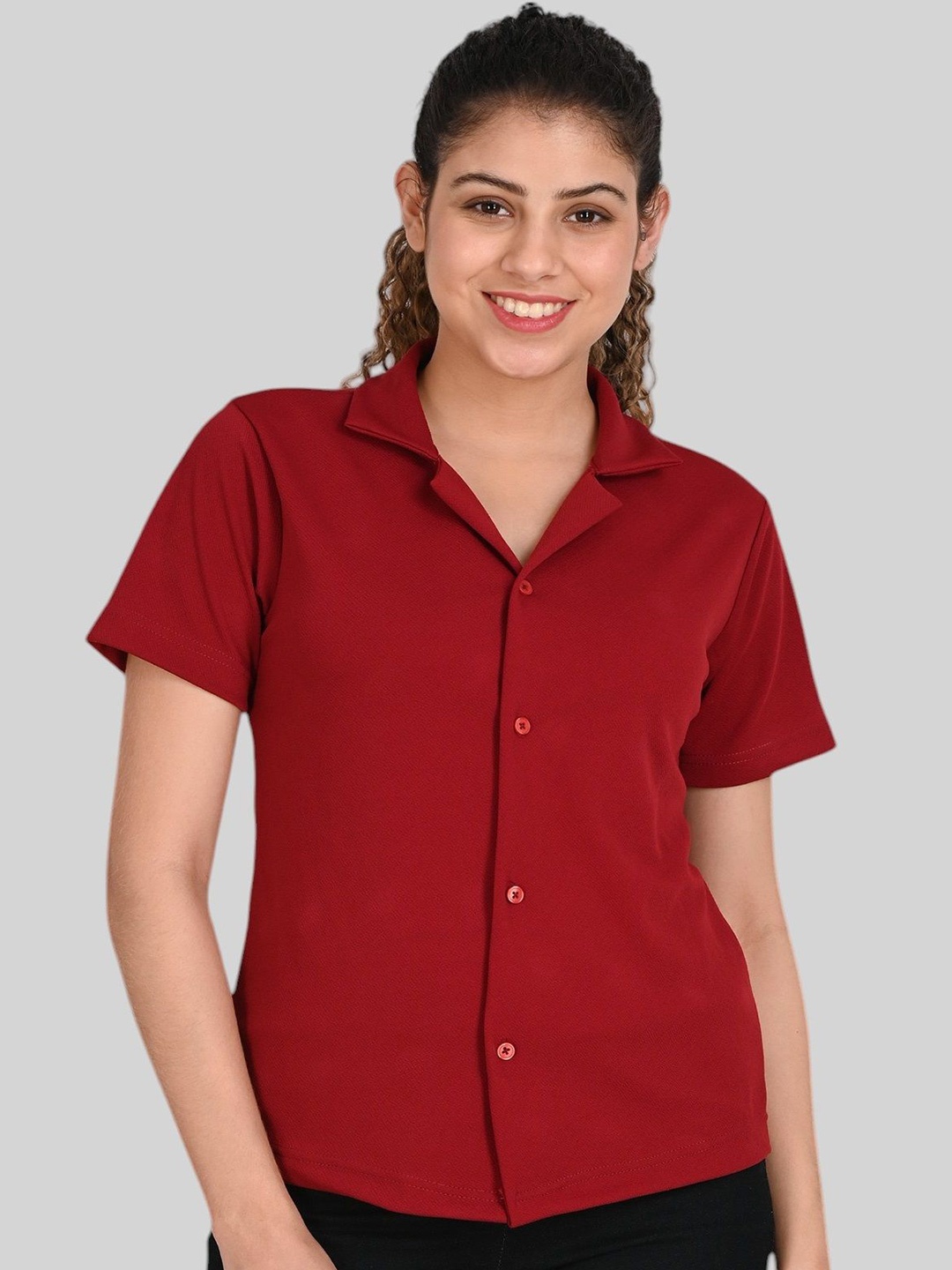 

TRAQUILA Women Comfort Opaque Casual Shirt, Maroon