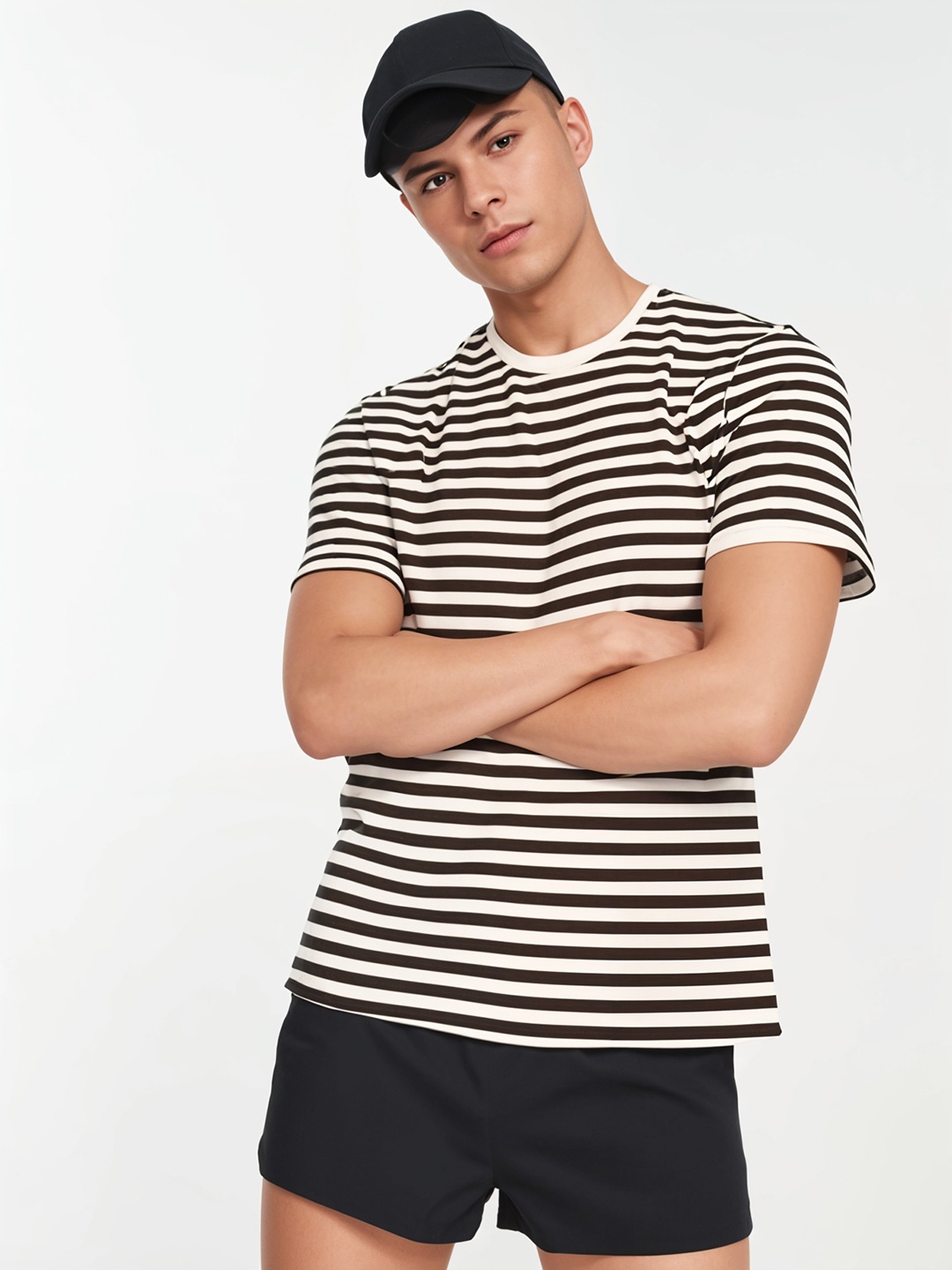 

MACK JONNEY Men Striped Monochrome Pockets T-shirt, Brown
