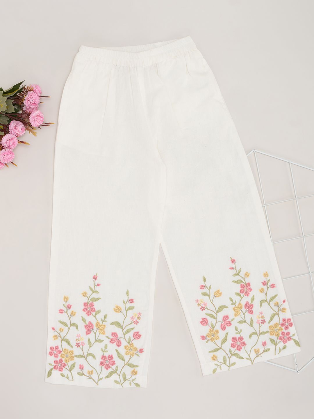 

AKKRITI BY PANTALOONS Girls Floral Palazzos, Off white