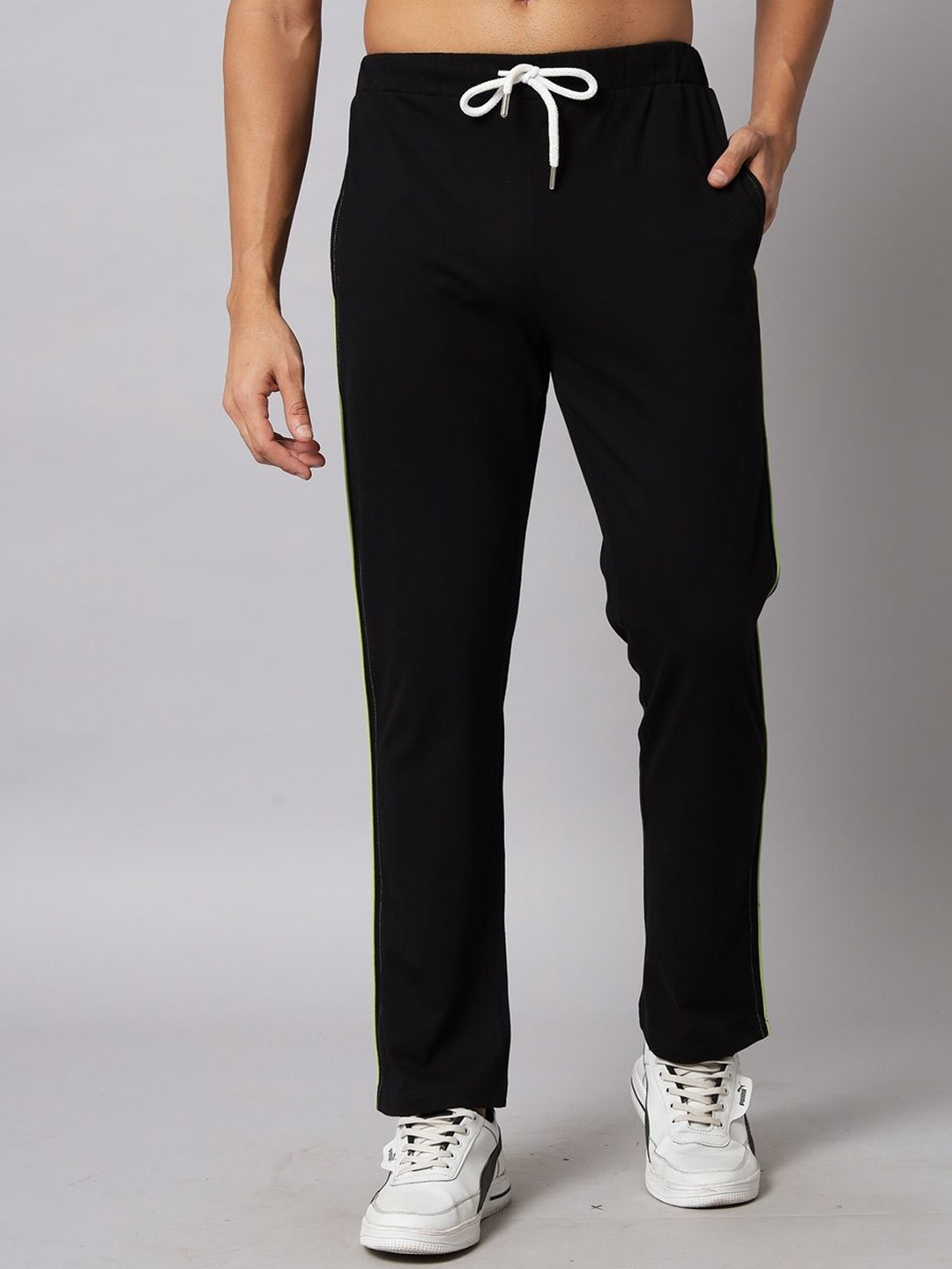 

PRRODALITY Men Cotton Mid Rise Track Pants, Black
