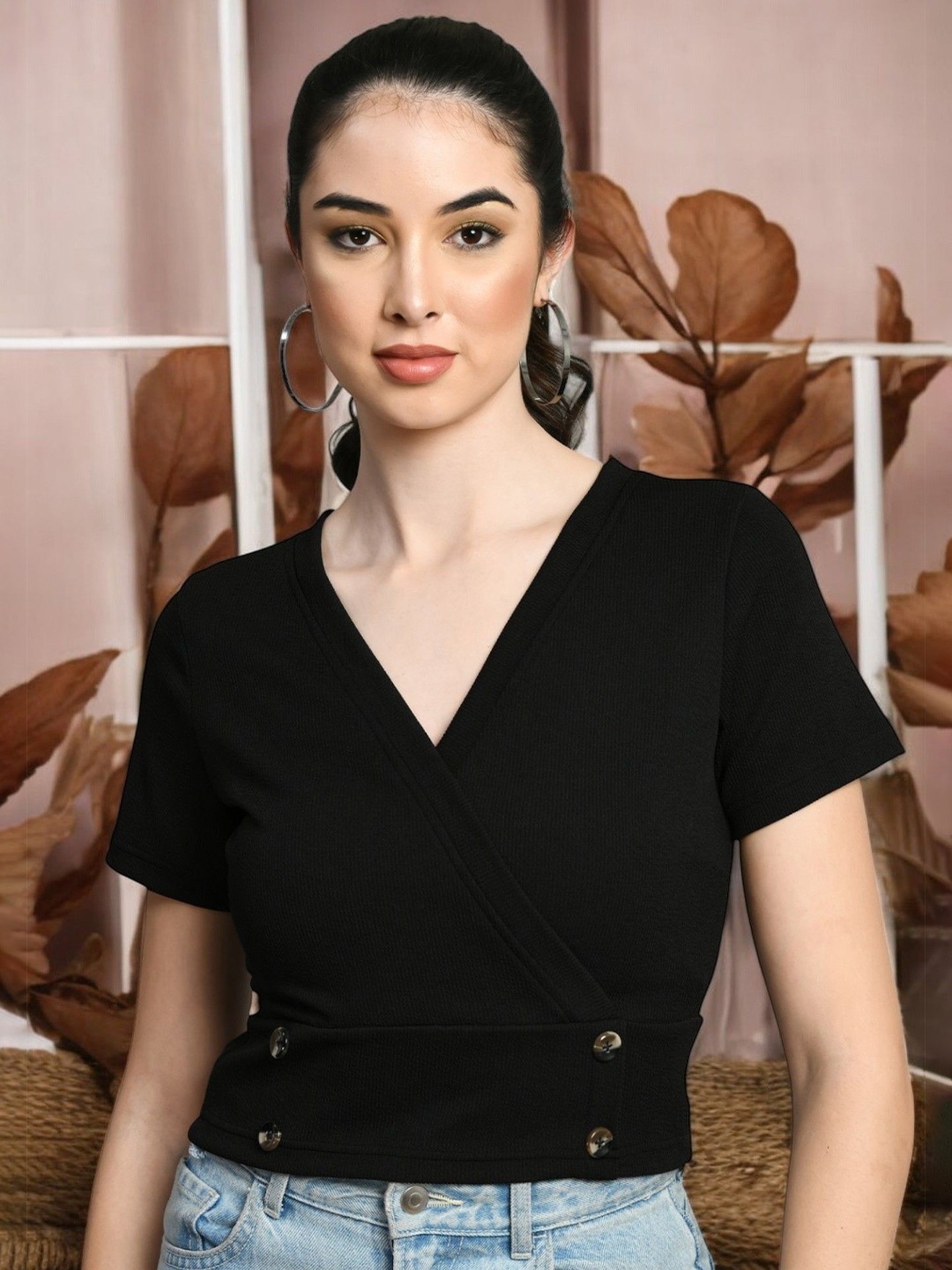 

IUGA Wrap Crop Top, Black