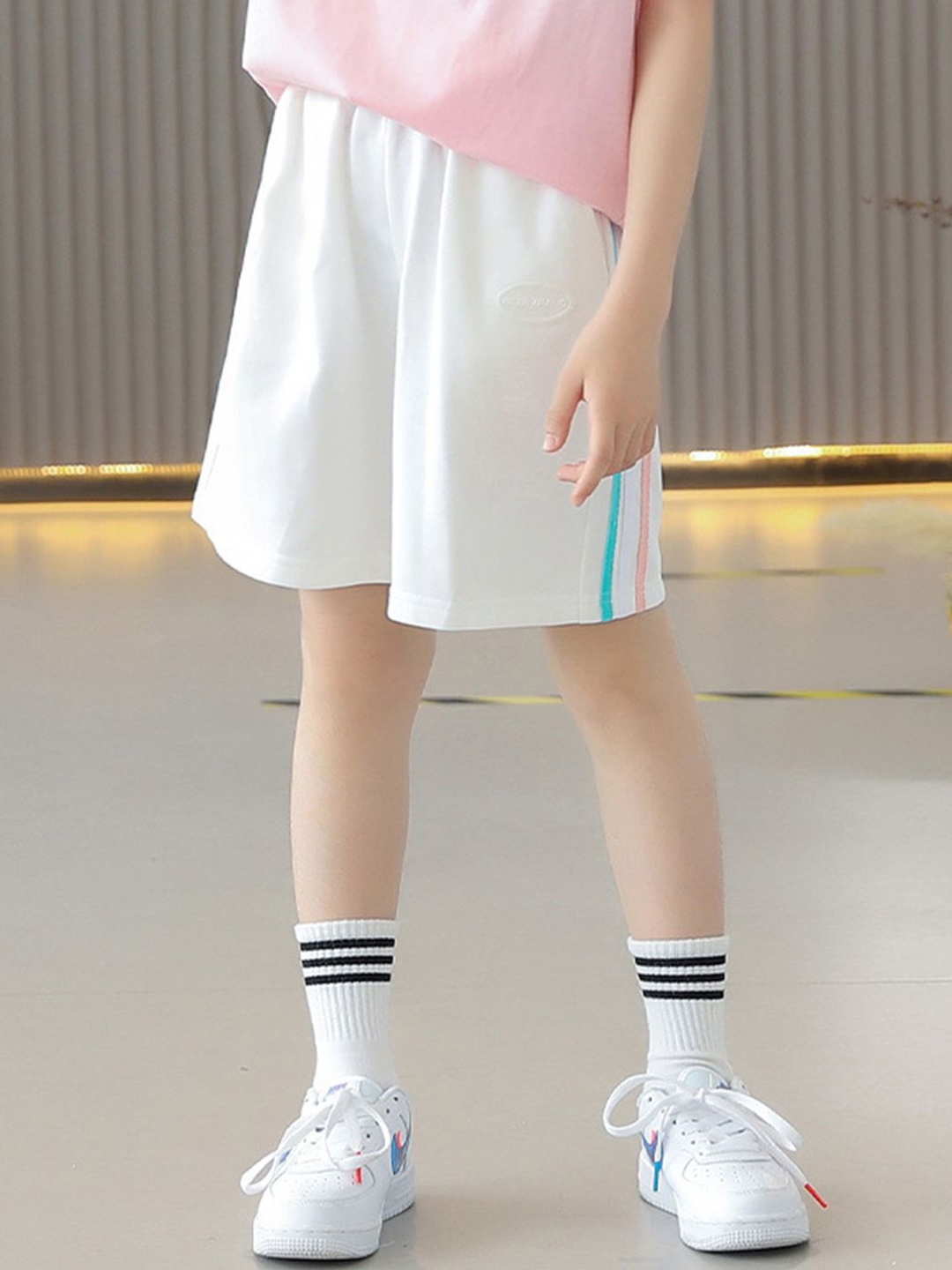

YK Girls Shorts, White