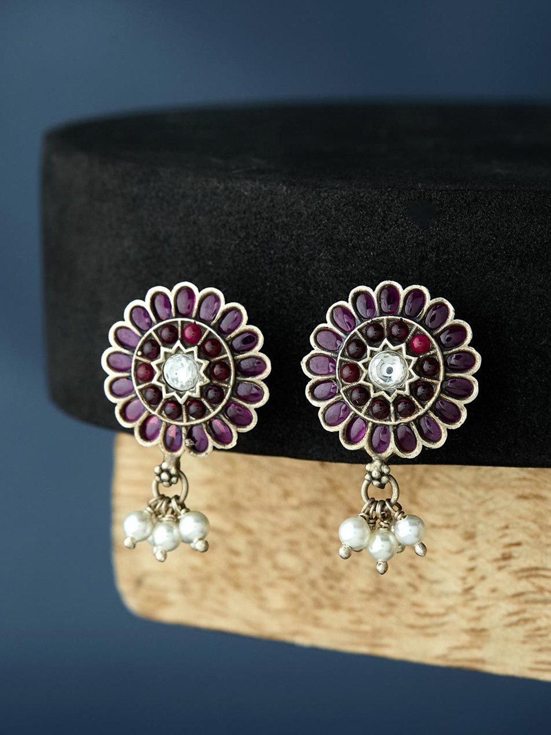 

Fabindia Contemporary Studs Earrings, Silver