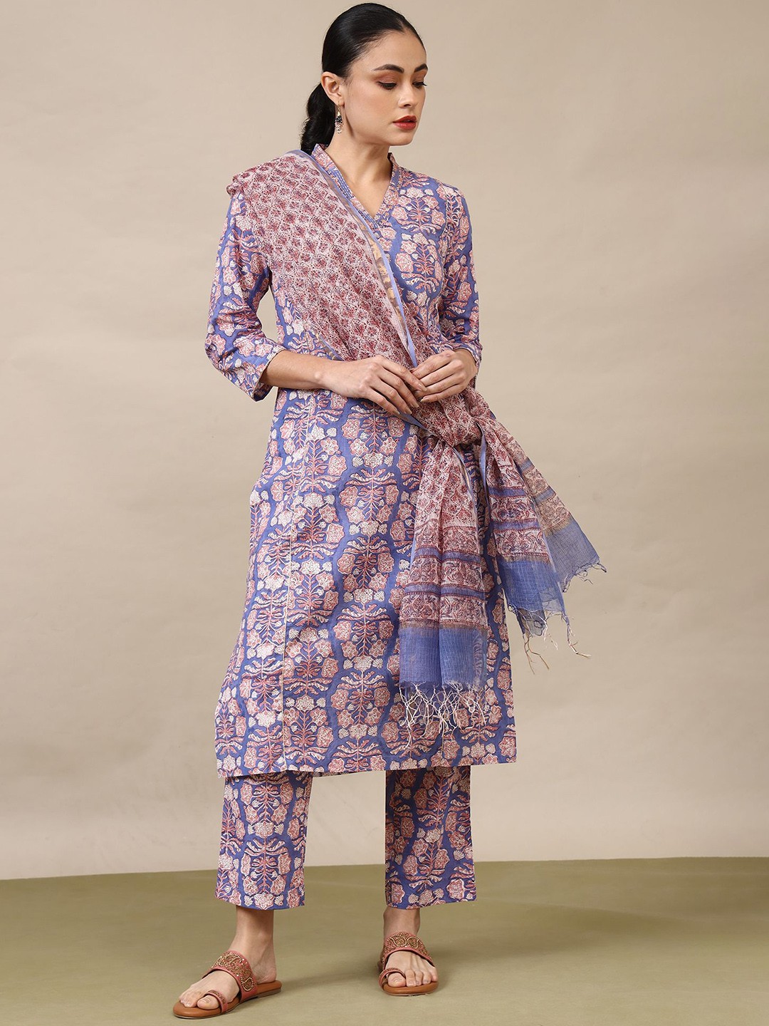 

Folk Song Women Floral Printed Regular Pure Cotton Kurta with Trousers & With Dupatta, Blue