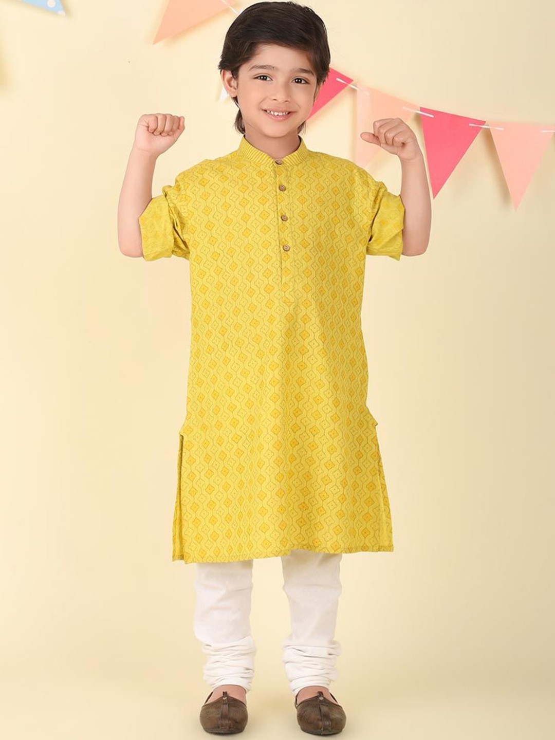 

Fabindia Boys Geometric Printed Thread Work Kurta, Yellow