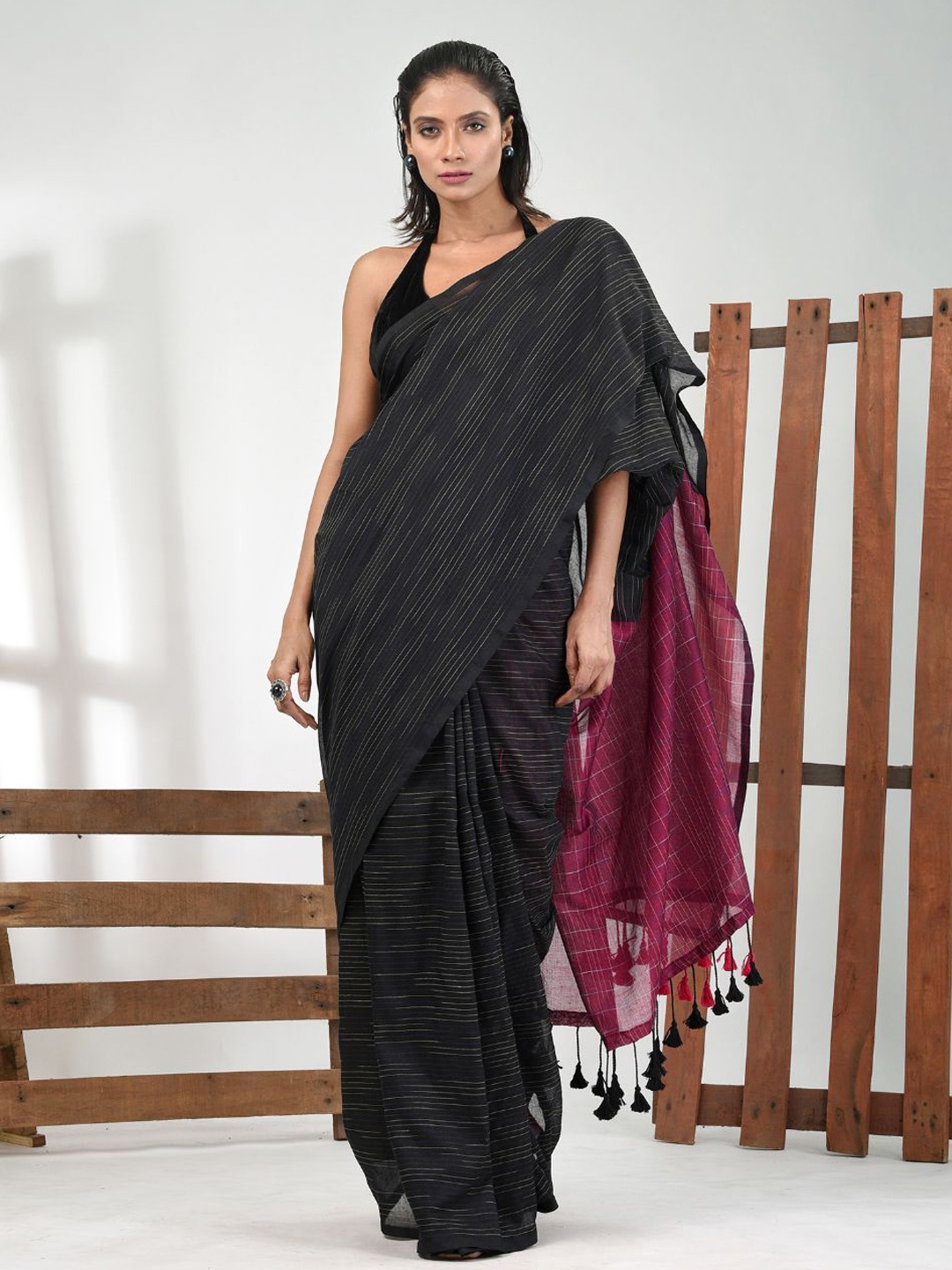 

Charukriti Striped Pure Cotton Saree, Black