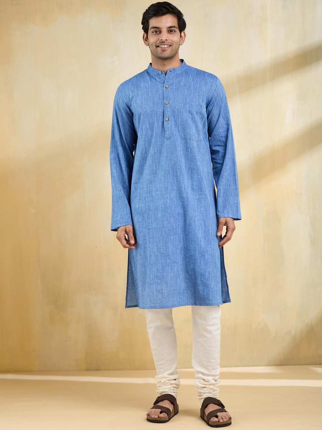 

Fabindia Men Thread Work Kurta, Blue