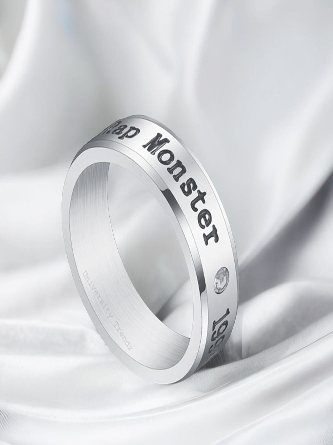 

DIVASTRI Sterling Sliver Plated Finger Ring, Silver