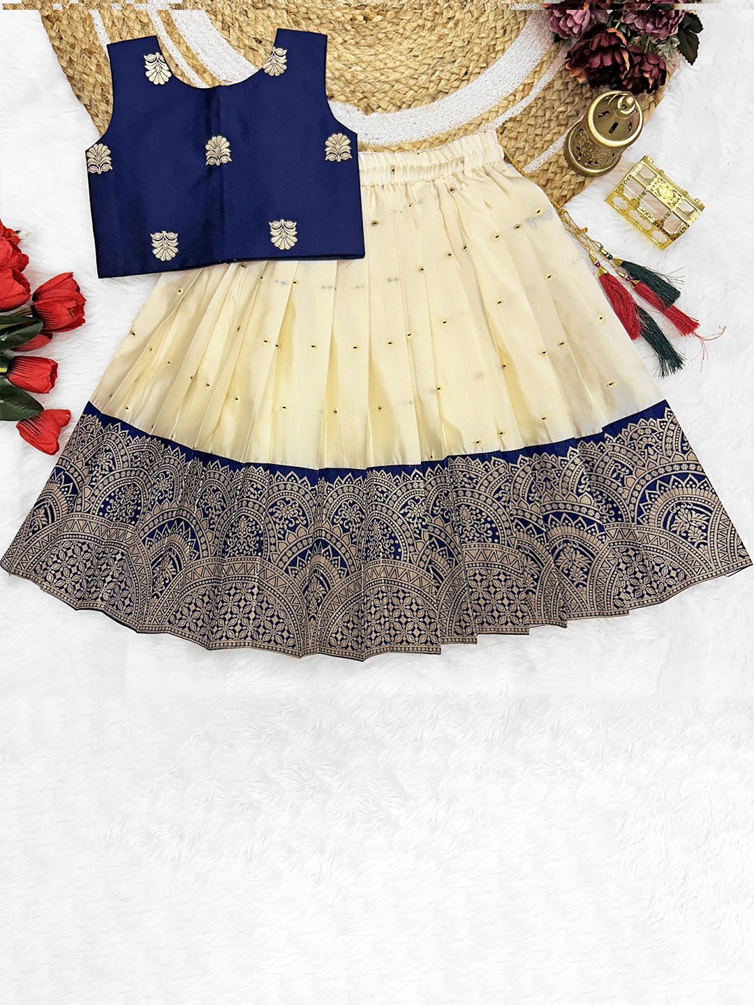 

FELIZ THE DESIGNER STUDIO Girls Ready to Wear Lehenga &, Blue