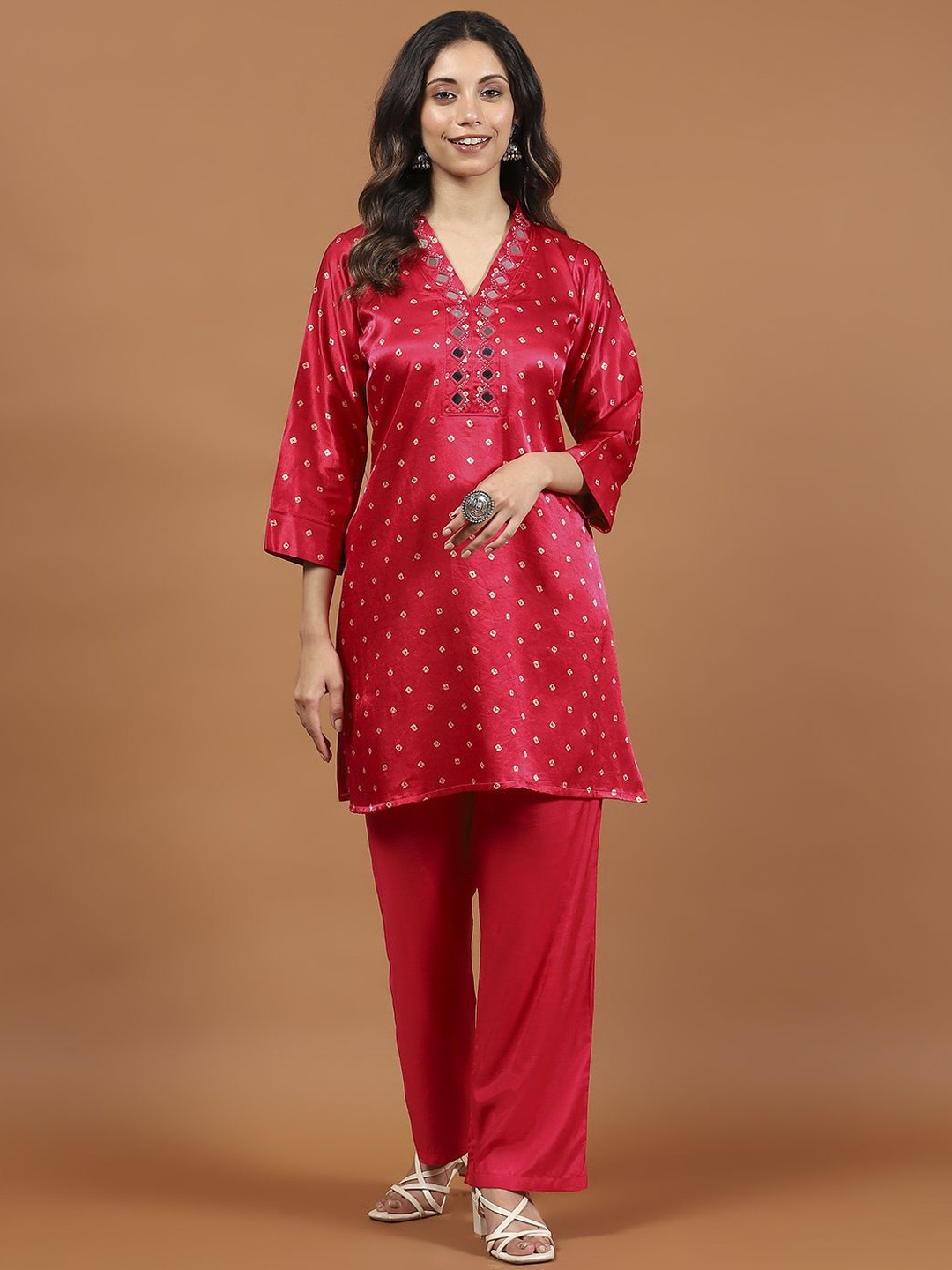 

Meena Bazaar Women Printed Regular Kurta with Trousers, Pink