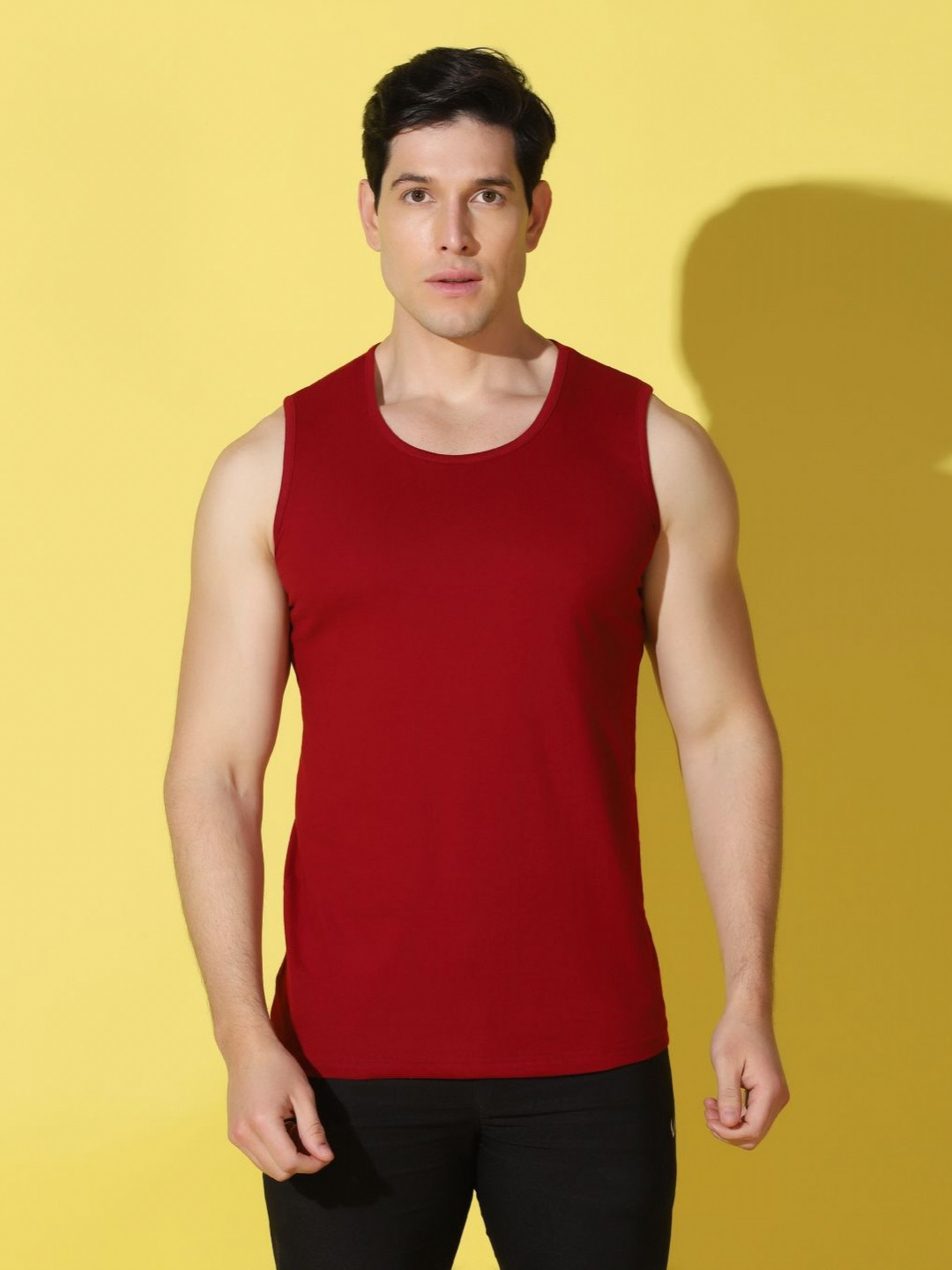 

WOOSTRO Men Pockets Slim Fit T-shirt, Maroon