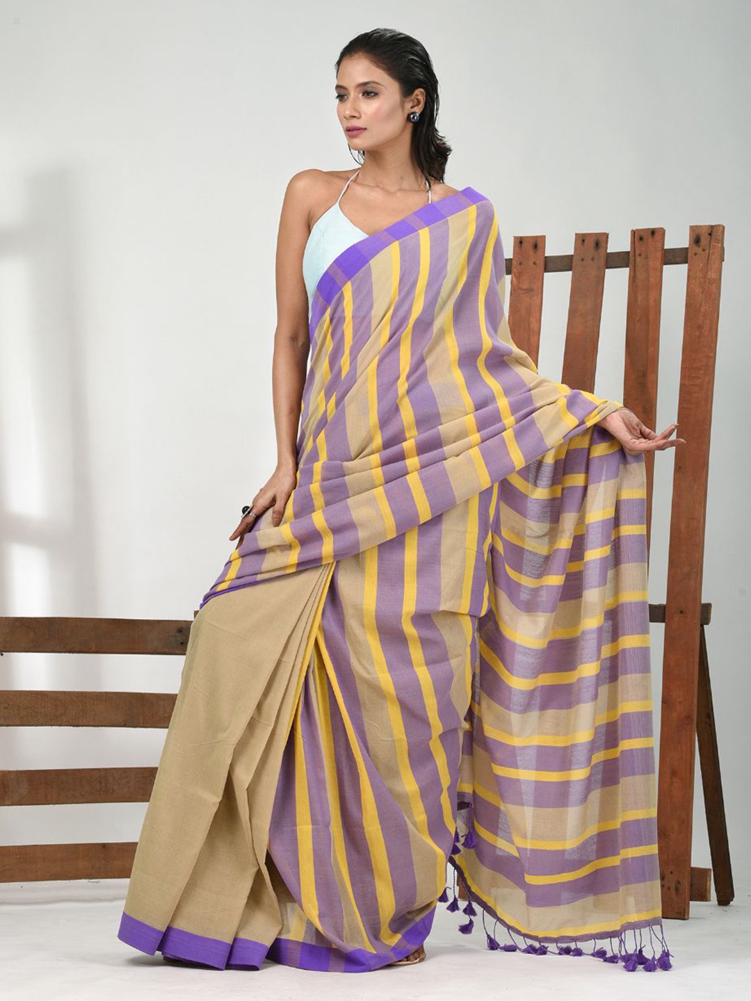 

Charukriti Striped Pure Cotton Saree, Beige