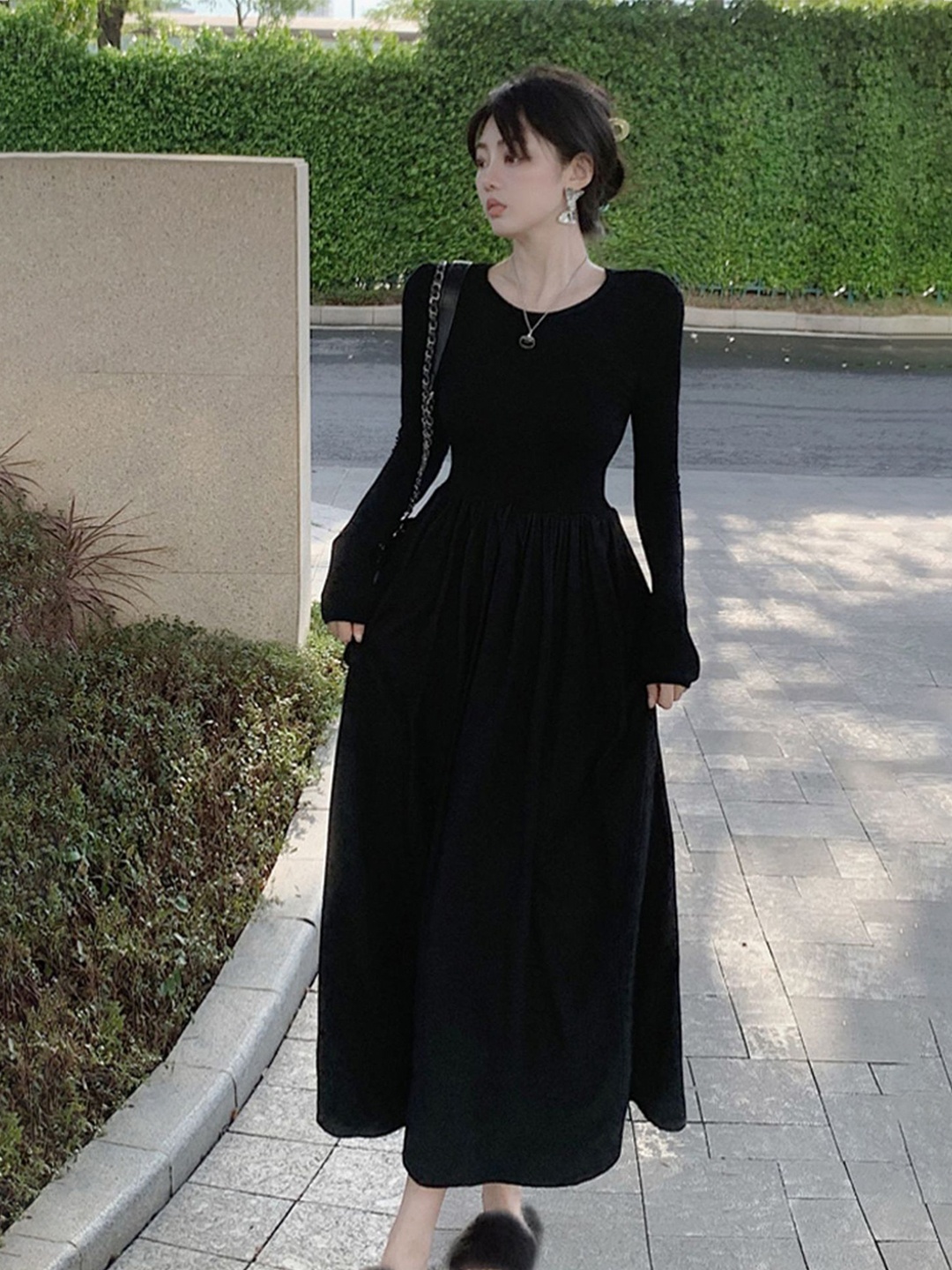 

LULU & SKY Flared Sleeve Maxi Dress, Black