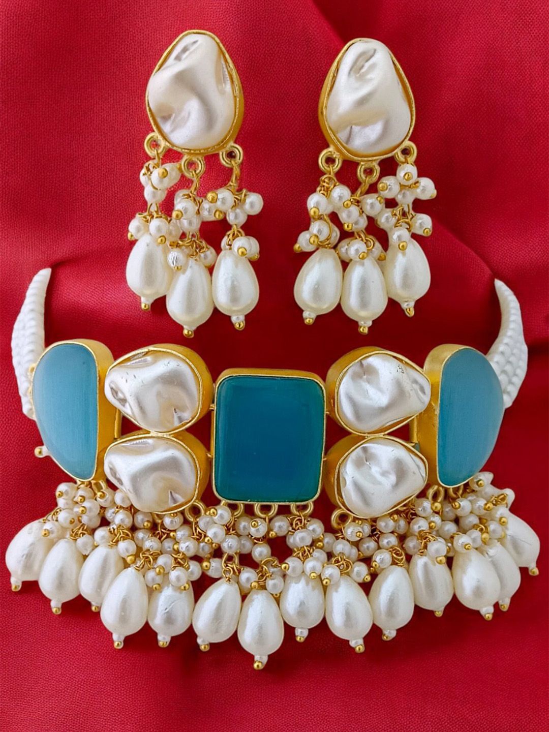 

TISHUL JEWELS Gold-Plated Stone-Studded Jewellery Set