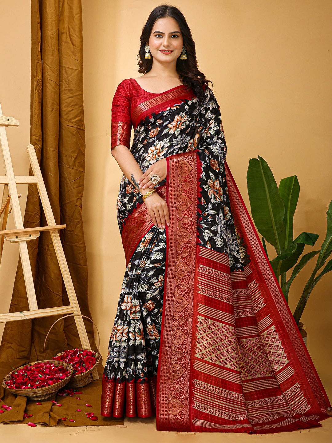 

HERE&NOW Woven Design Zari Silk Cotton Banarasi Saree, Black
