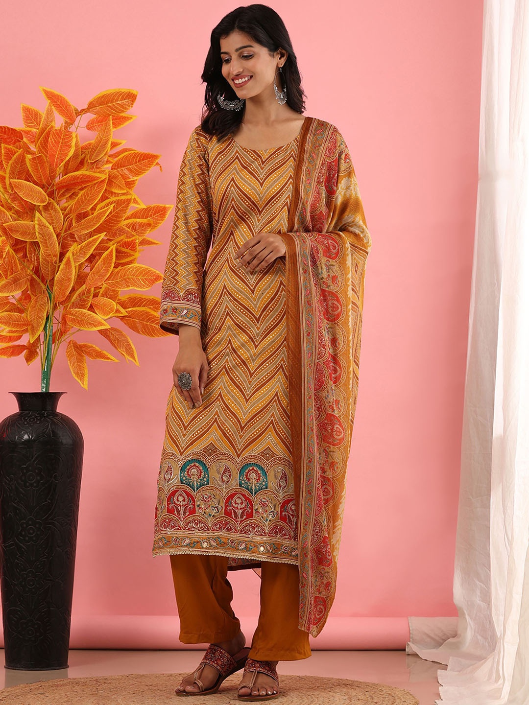 

Mamicha Women Printed Regular Pure Cotton Kurta with Palazzos & With Dupatta, Mustard