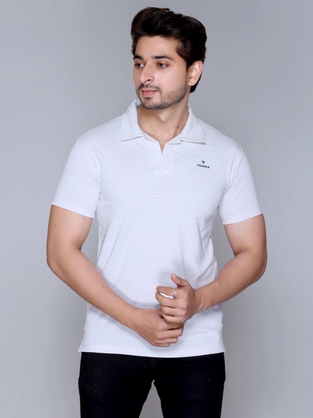 

Yoorix Men Mandarin Collar Monochrome T-shirt, White