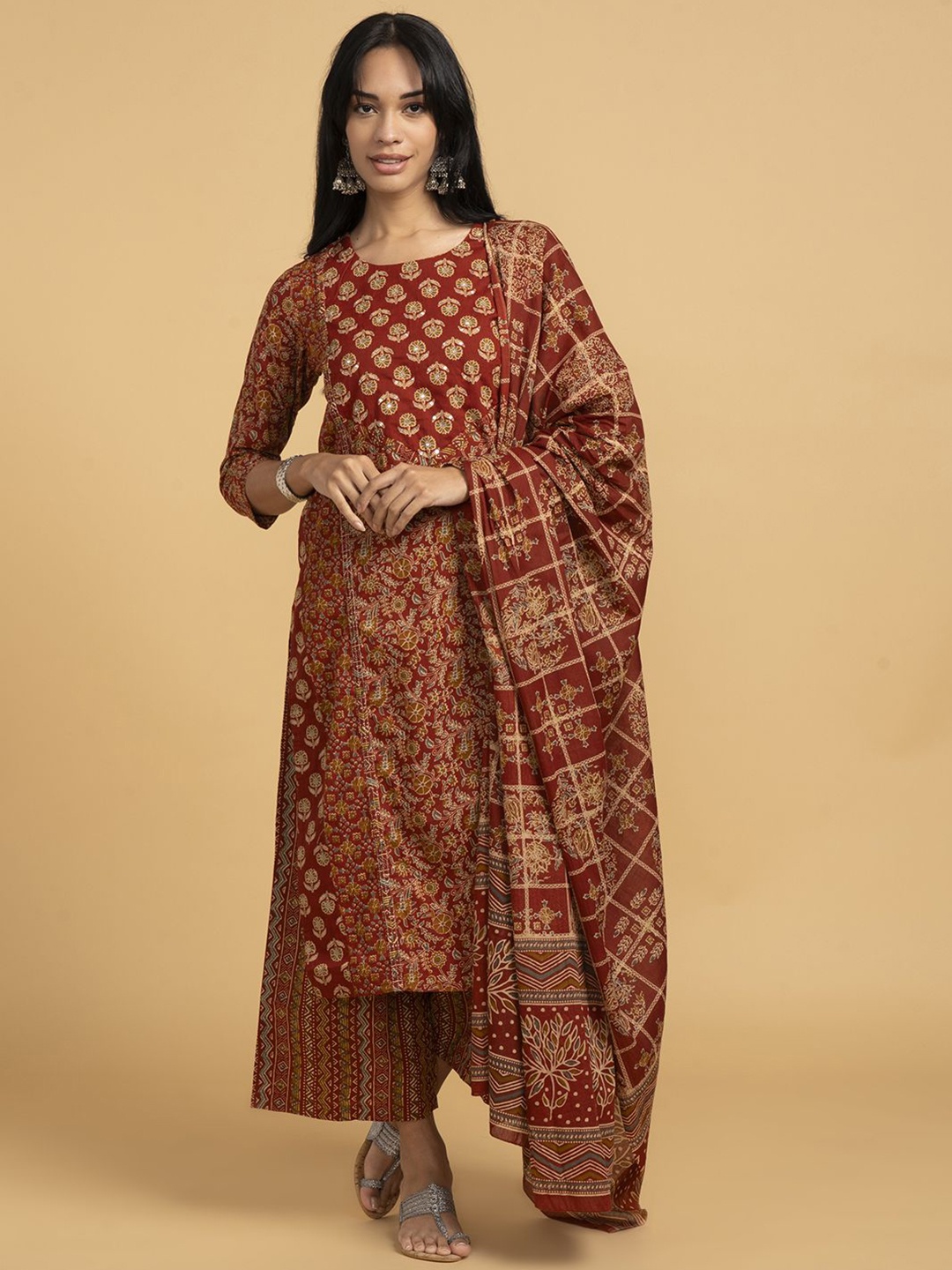 

Saaki Women Floral Printed Regular Kurta with Palazzos & With Dupatta, Orange