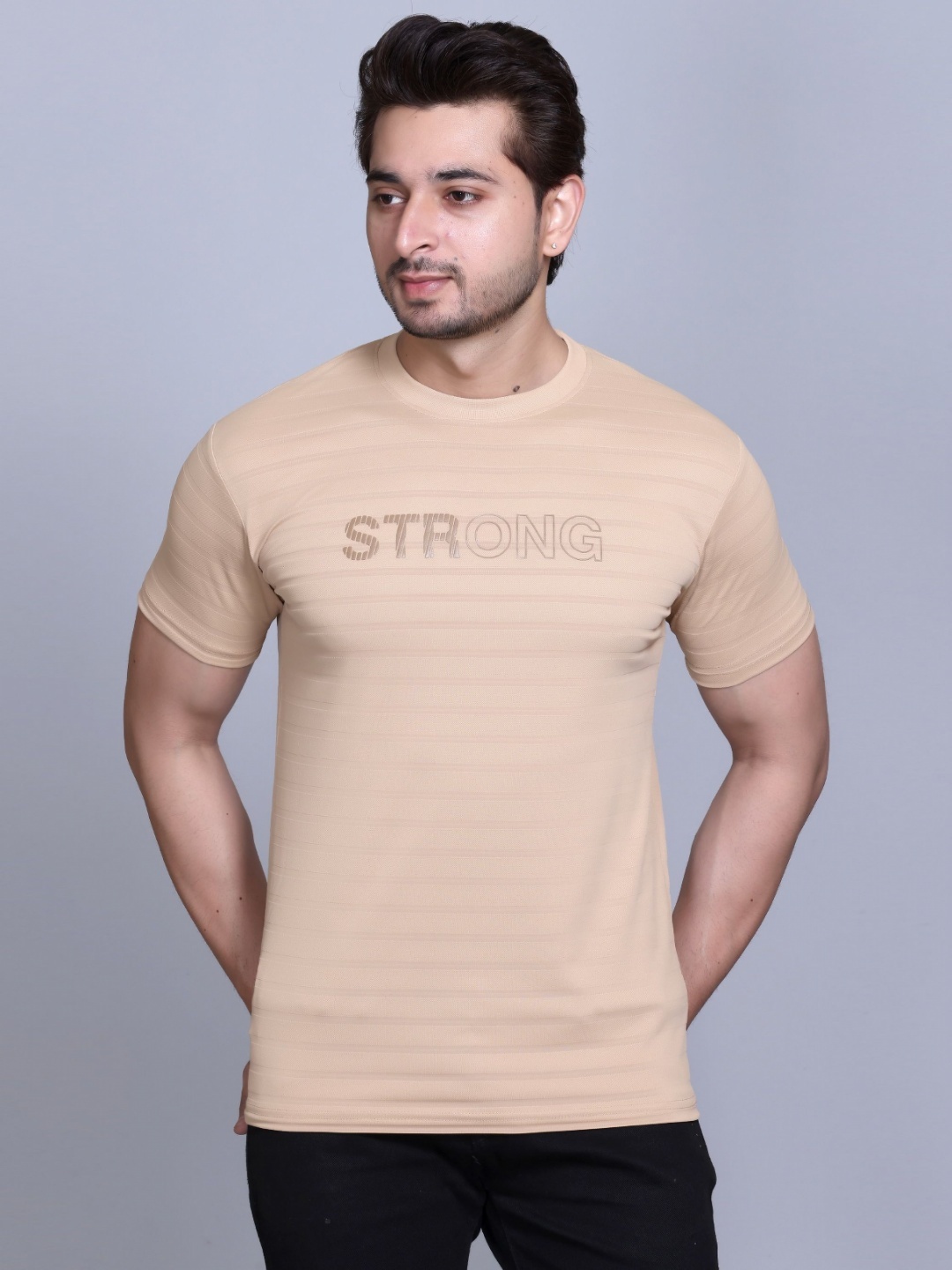 

Yoorix Men T-shirt, Beige