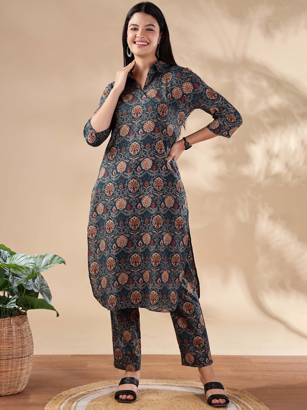 

Anouk Women Ethnic Motifs Printed Regular Pure Cotton Kurta with Trousers, Green