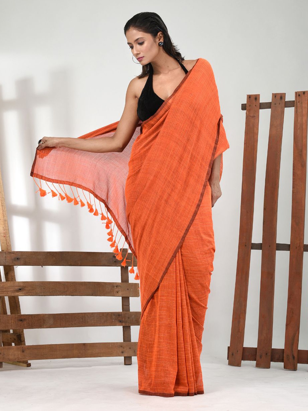 

Charukriti Pure Cotton Saree, Orange