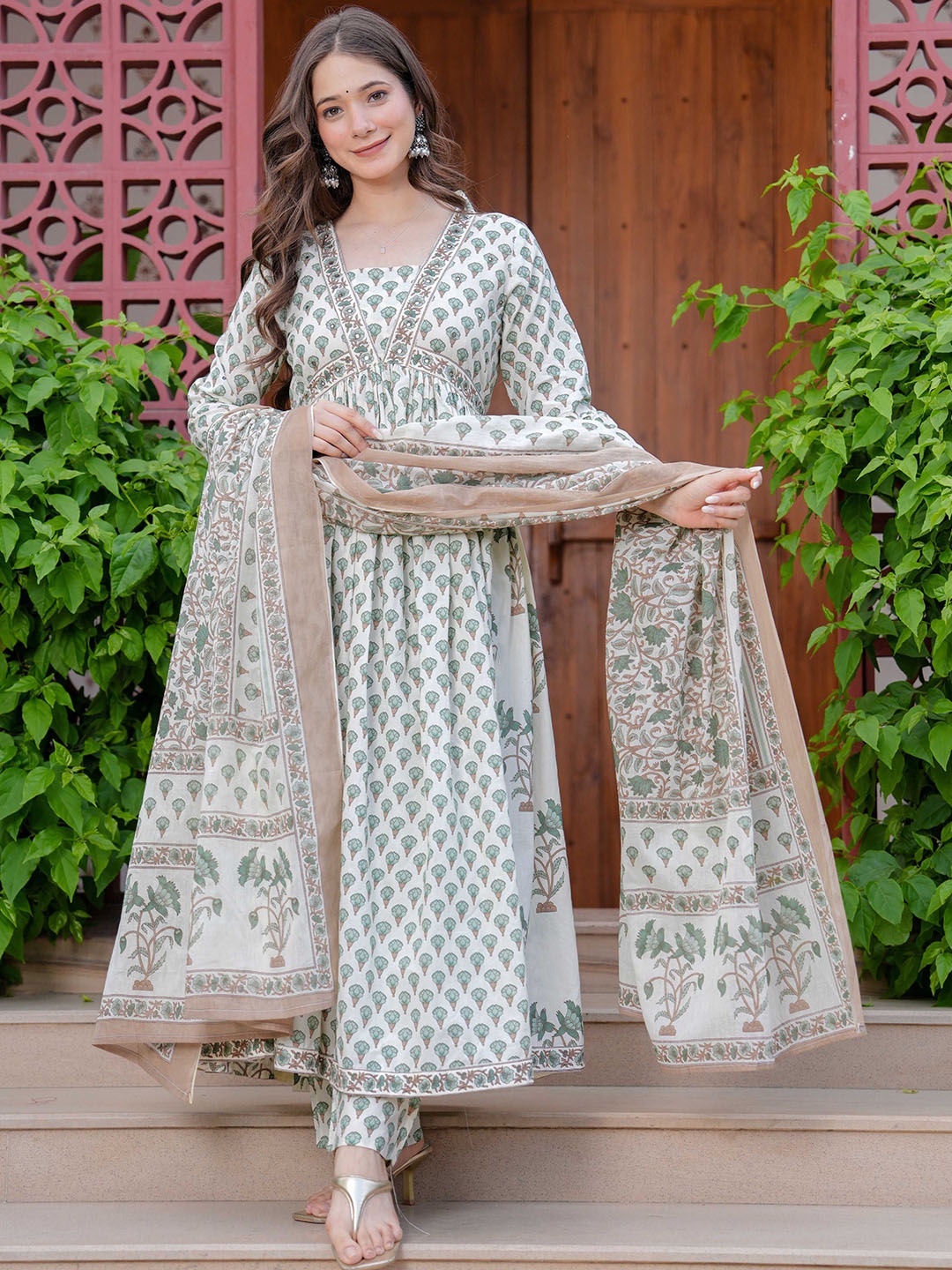 

JAIMINI Women Floral Printed Empire Mirror Work Pure Cotton Kurta with Trousers & With Dupatta, Off white