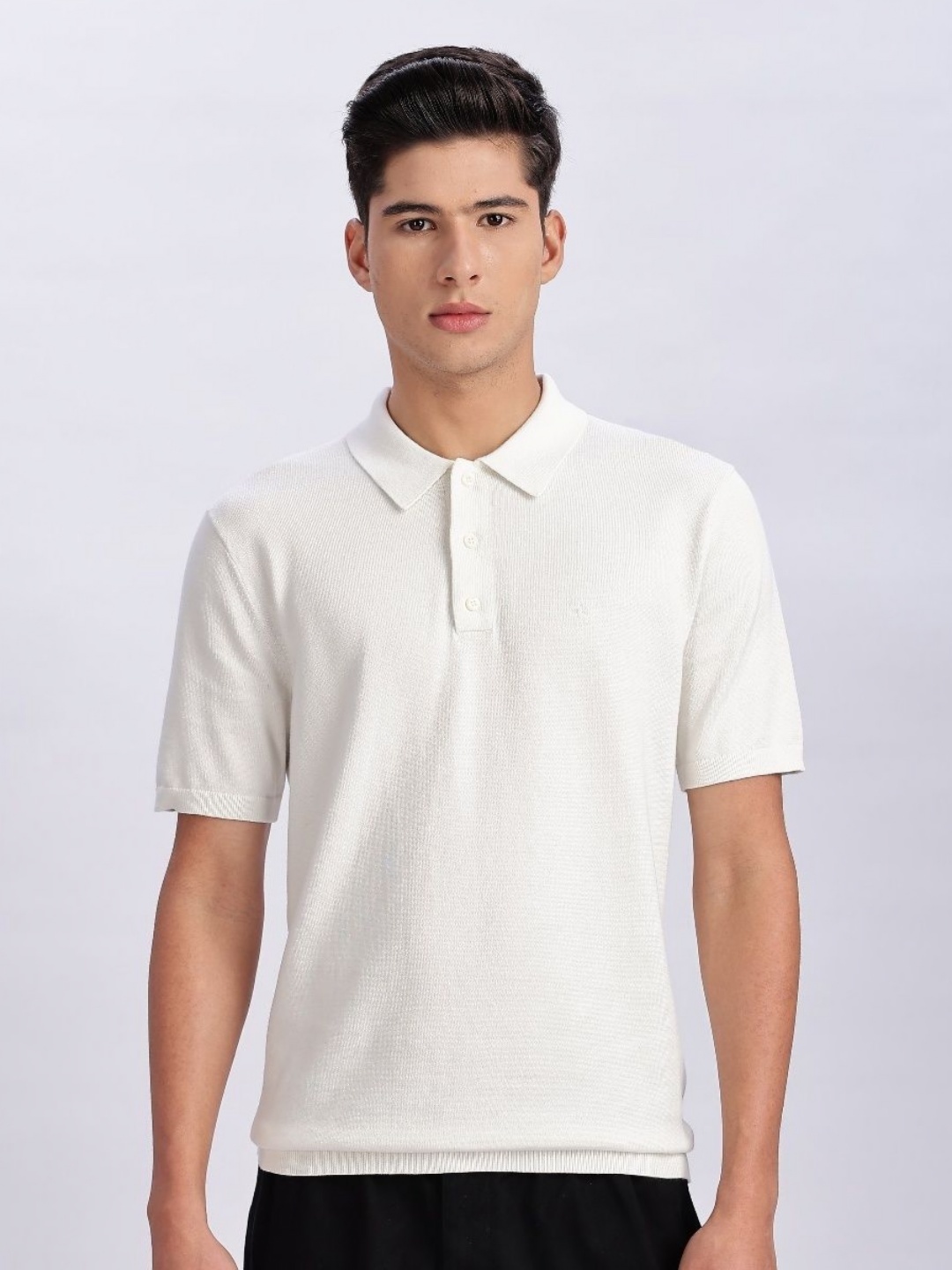

Calvin Klein Jeans Men Polo Collar T-shirt, Off white