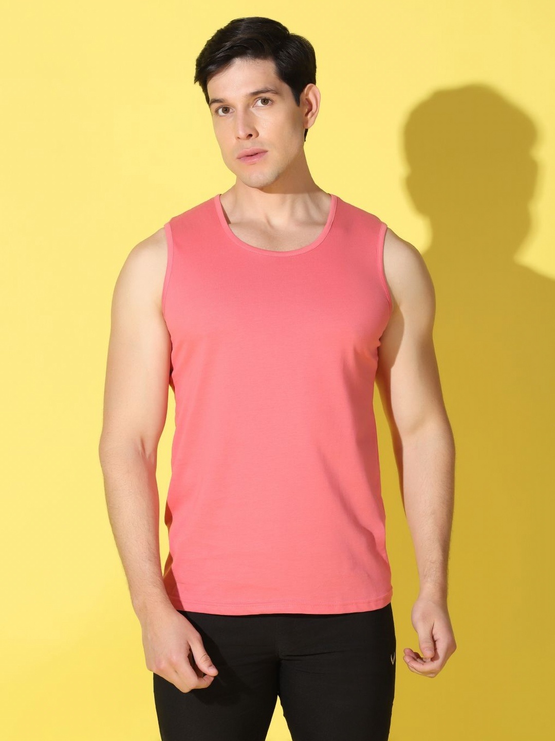 

WOOSTRO Men Pockets Slim Fit T-shirt, Peach