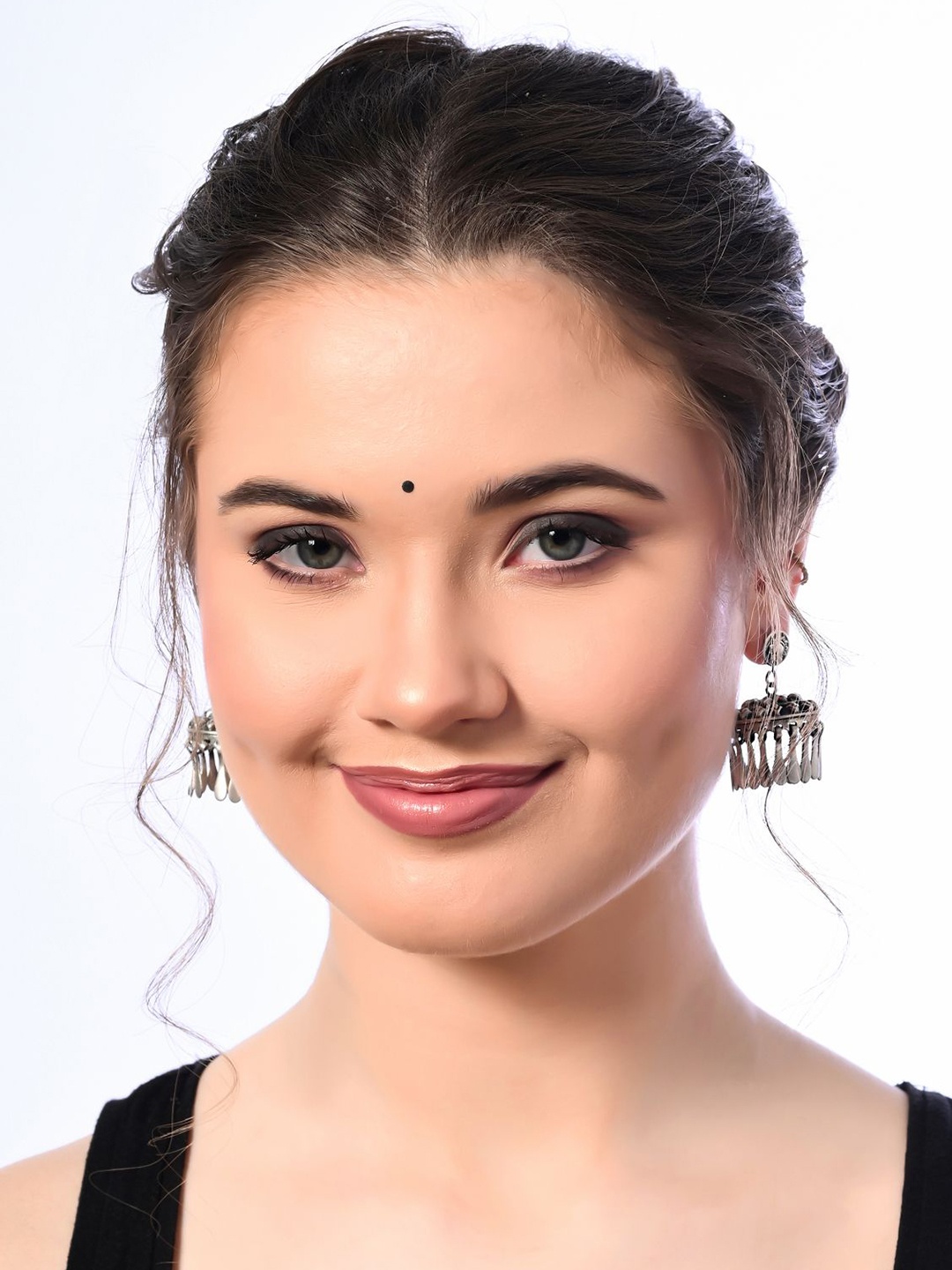 

KINGSIN Classic Jhumkas Earrings, Silver
