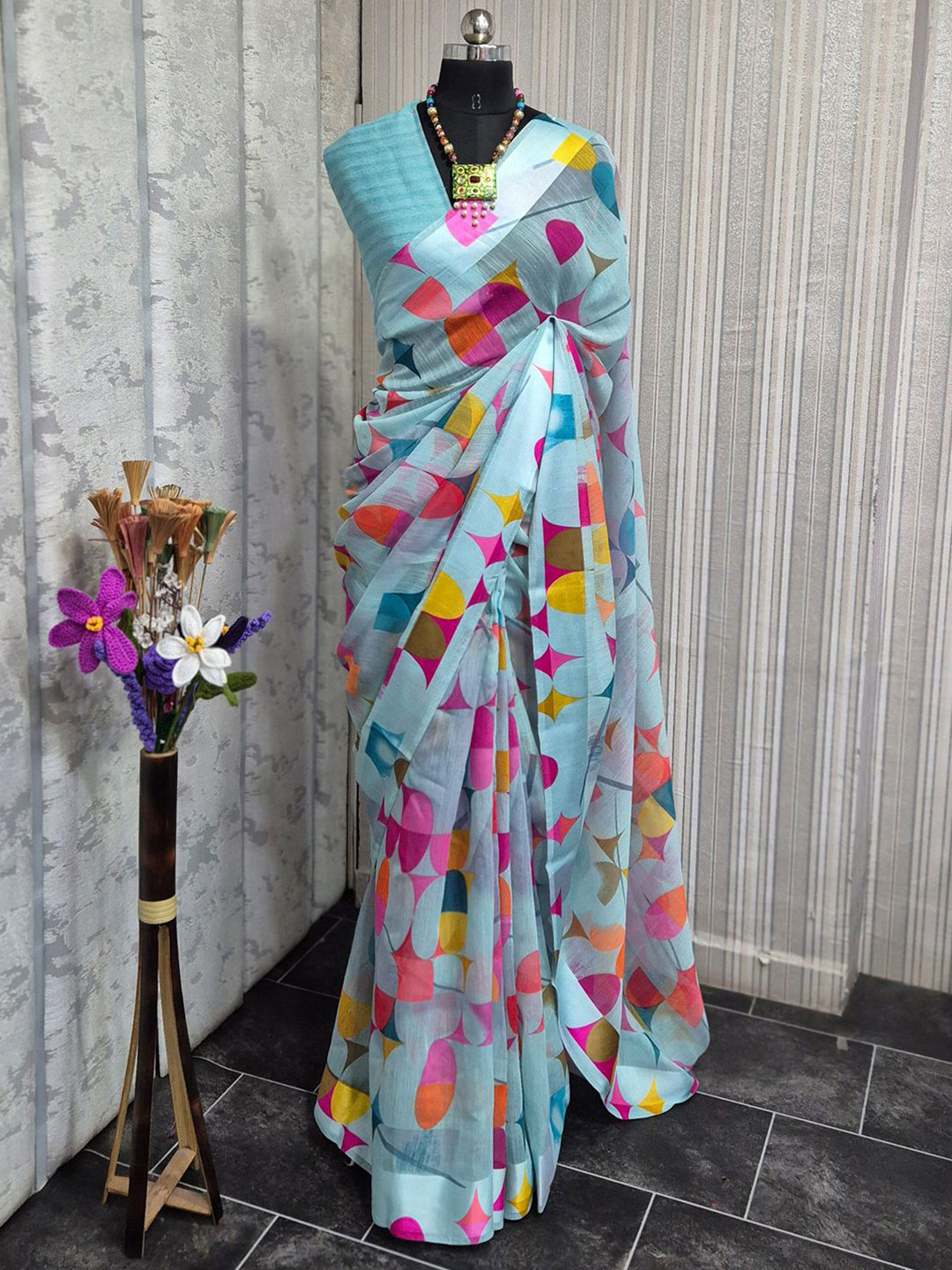 

Anouk Rustic Linen Blend Block Print Saree, Blue