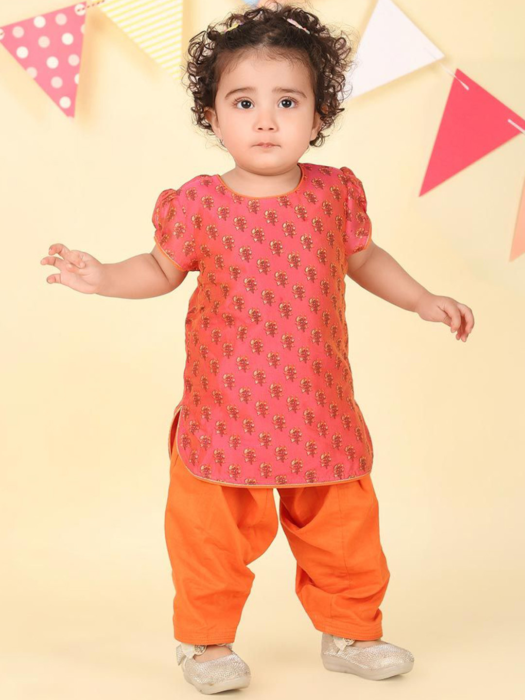 

Fabindia Girls Floral Printed Regular Kurta with Salwar, Pink