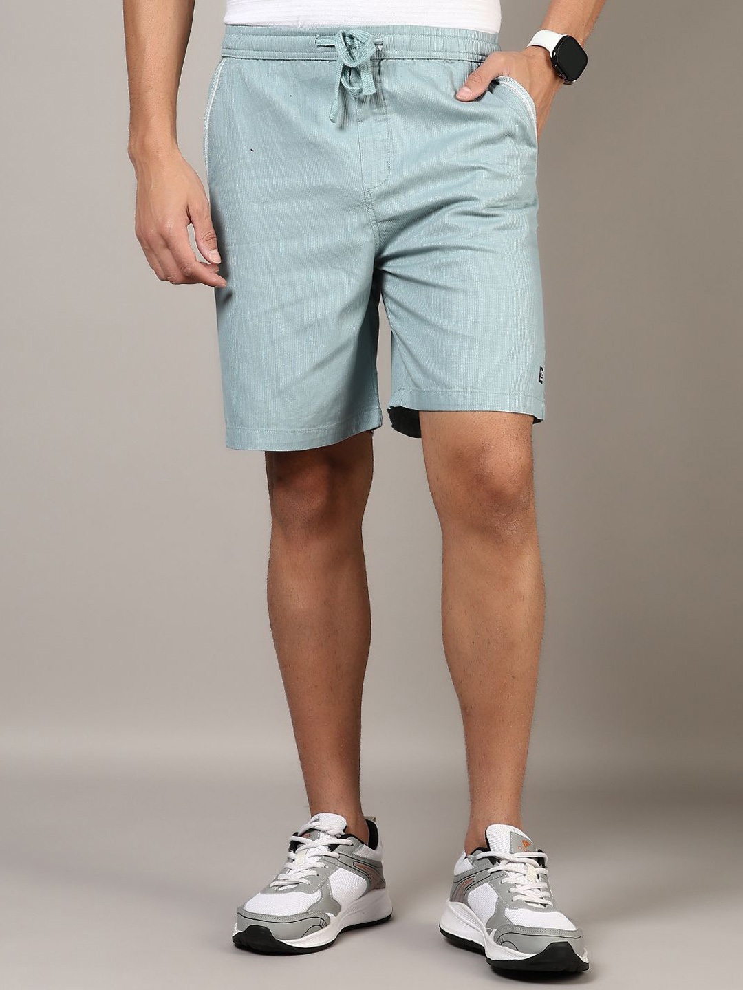 

V-Mart Men Shorts, Green