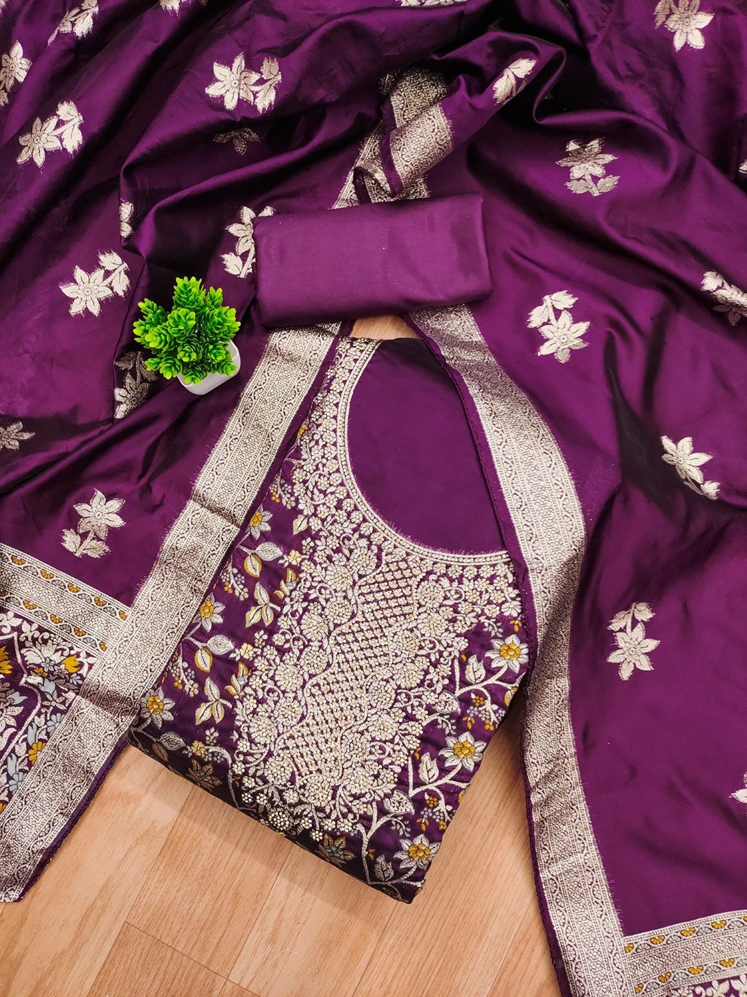 

Panzora Organza Unstitched Dress Material, Purple
