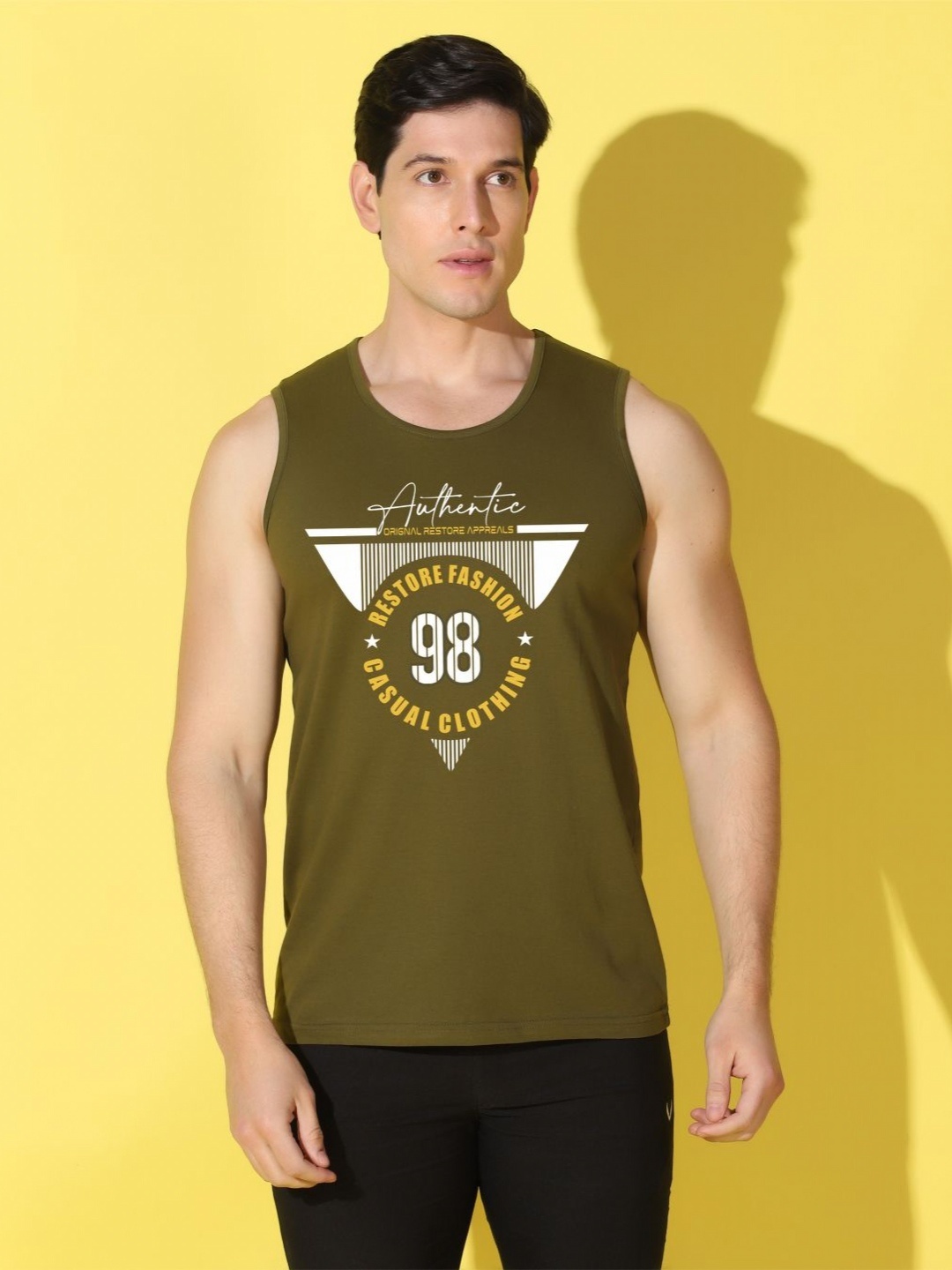 

WOOSTRO Men Typography Printed Raw Edge Slim Fit T-shirt, Olive