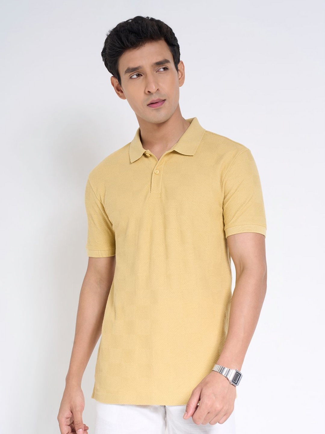 

Peregrine by Pantaloons Men Polo Collar Pockets Slim Fit T-shirt, Yellow