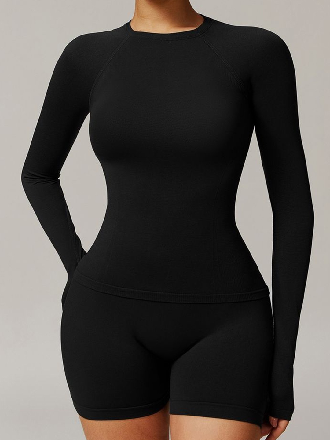 

LULU & SKY Top, Black