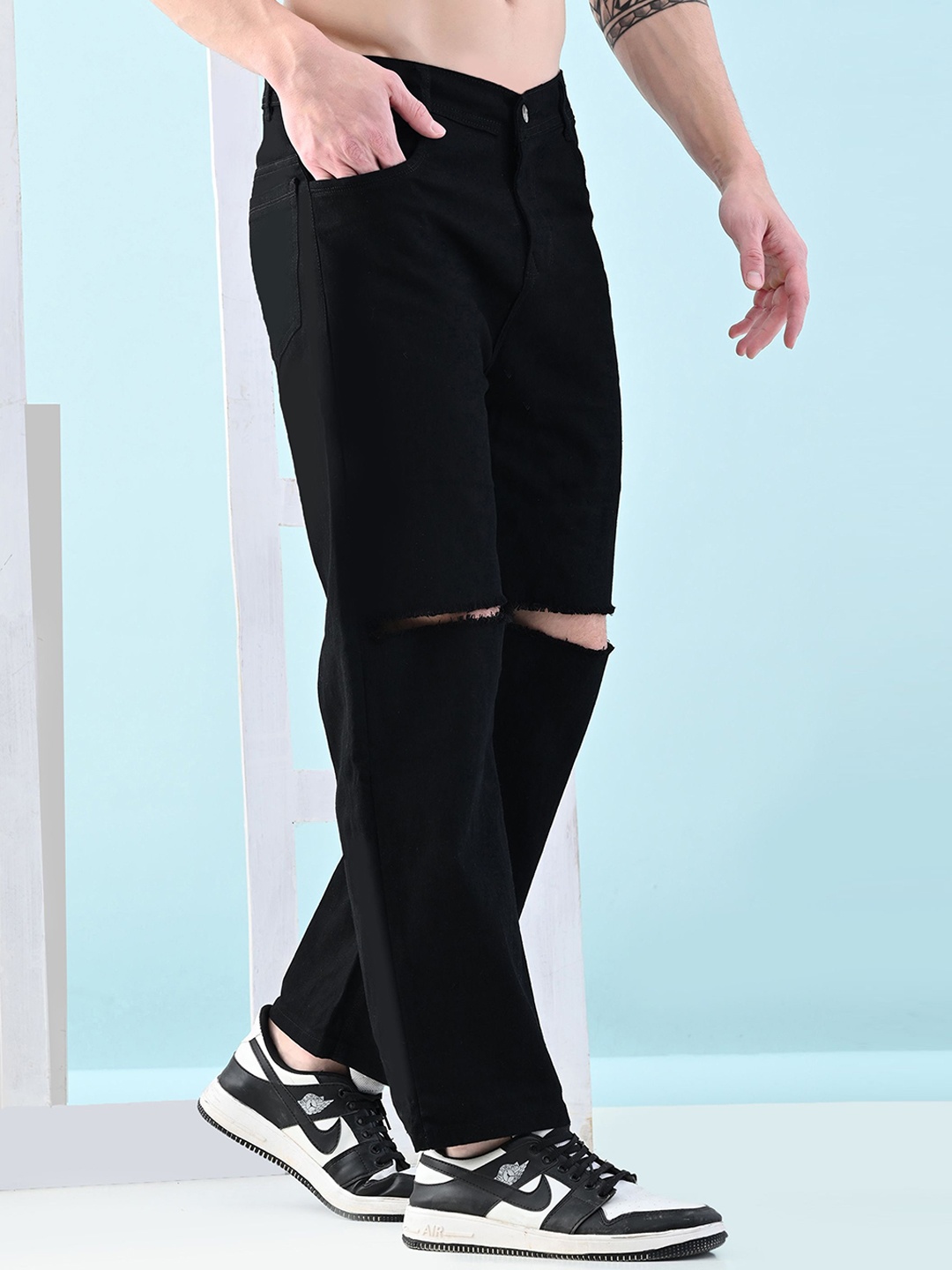 

Moda Rapido Men Classic Slash Knee Jeans, Black
