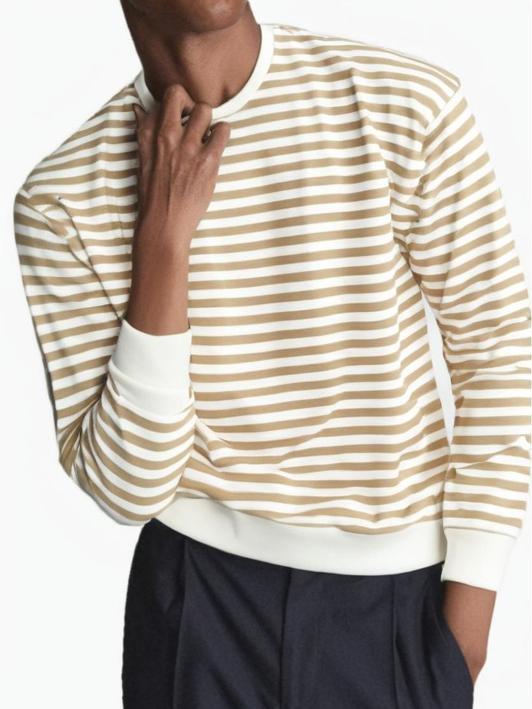 

MACK JONNEY Men Striped Extended Sleeves Pockets T-shirt, Beige