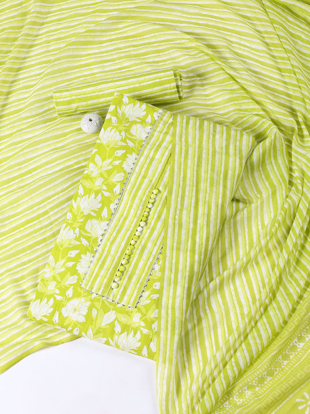 

Meena Bazaar Printed Unstitched Dress Material, Green