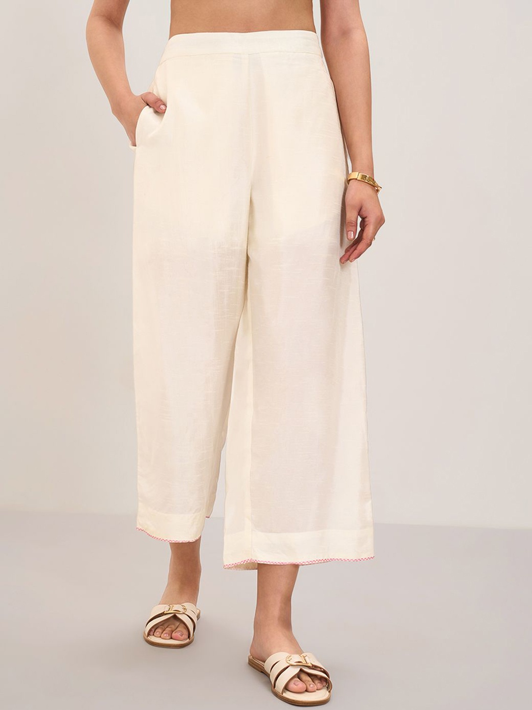 

Marigold Lane Women Trousers, Off white