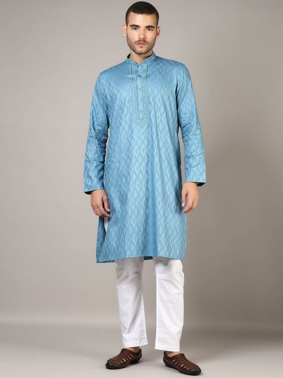 

V-Mart Men Regular Kurta with Churidar, Blue