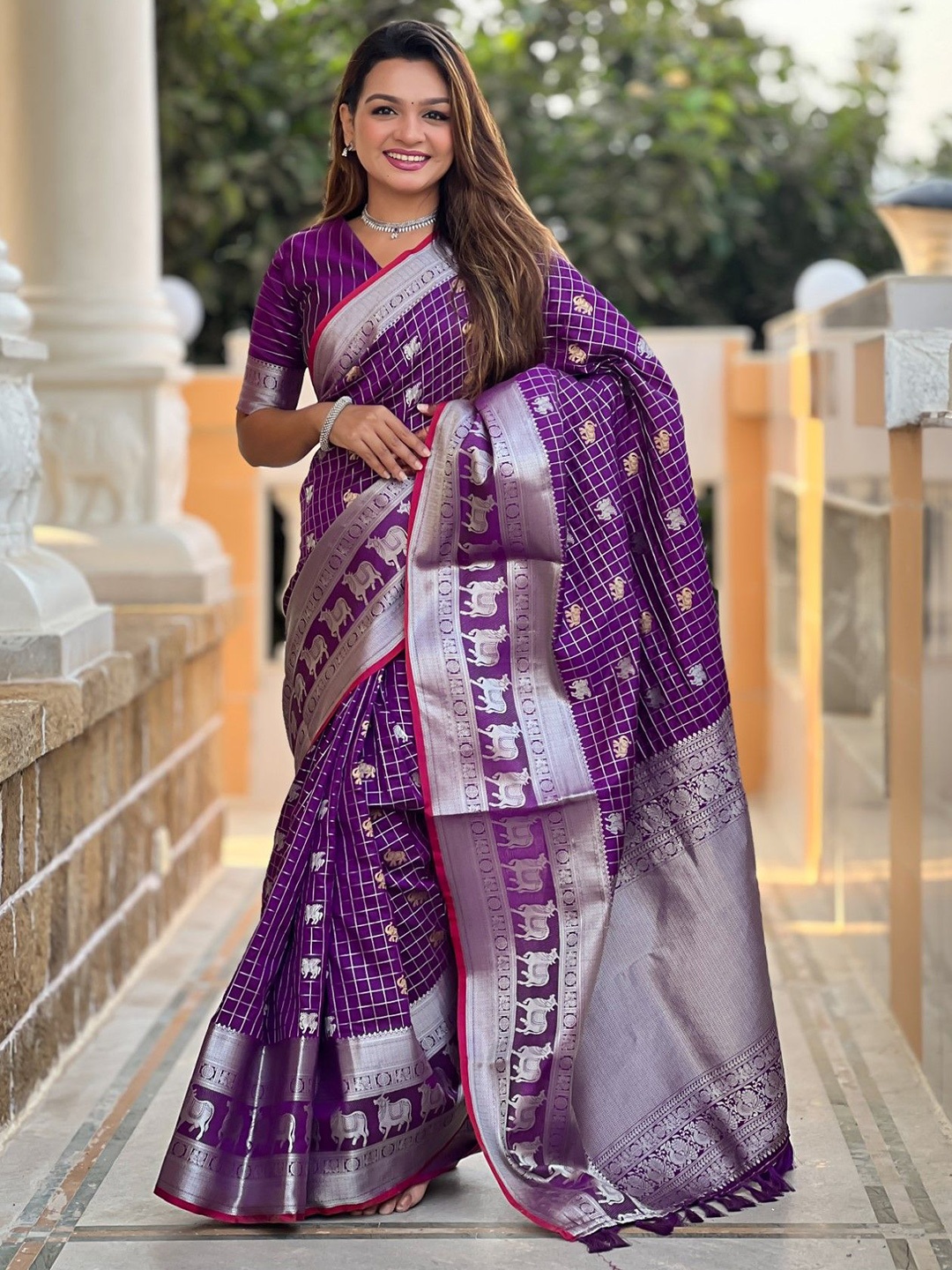 

Mitera Checked Zari Silk Blend Saree, Purple