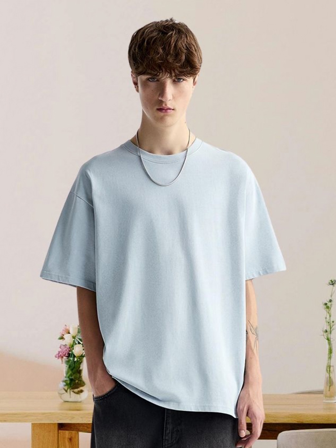 

PRONK Men Printed V-Neck Applique T-shirt with Mask, Blue