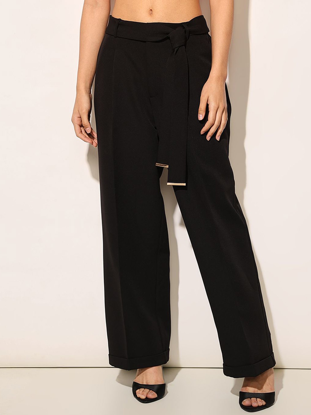 

ONLY Women Straight Fit High-Rise Pleated Trousers, Black